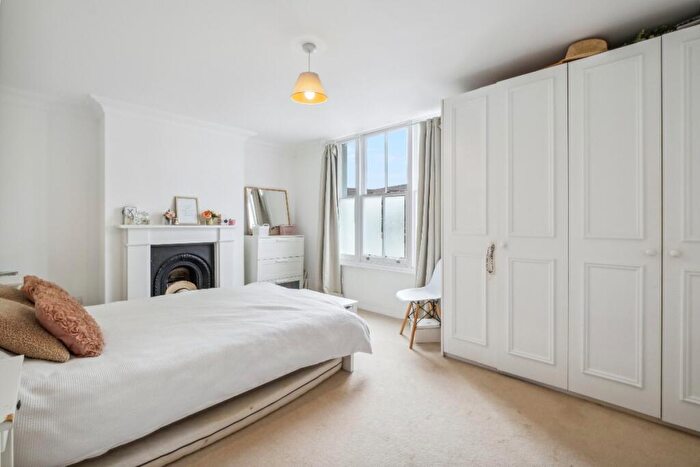 4 Bedroom Terraced House To Rent In White Hart Lane, SW13