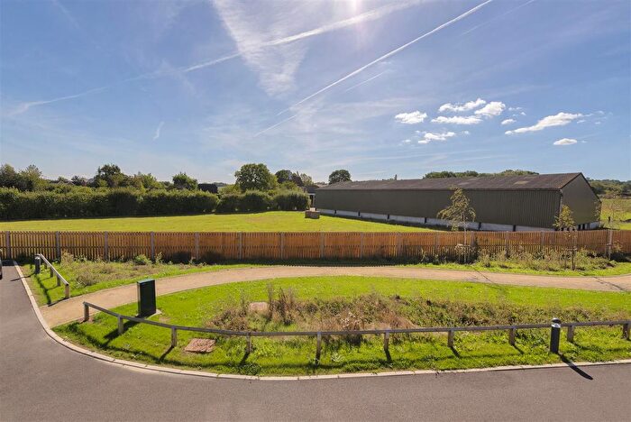 4 Bedroom Detached House For Sale In Thompson Close, Paddock Wood, Tonbridge, TN12