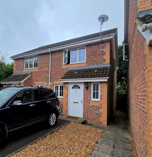 2 Bedroom Semi-Detached House To Rent In Little Fox Drive, Park Gate, SO31