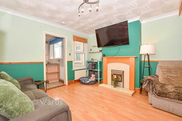 3 Bedroom Terraced House For Sale In Malling Road, Snodland, Kent, Kent, ME6