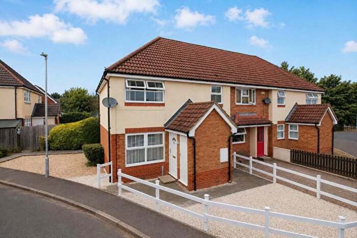 1 Bedroom House For Sale In Rake Way, Aylesbury, HP21