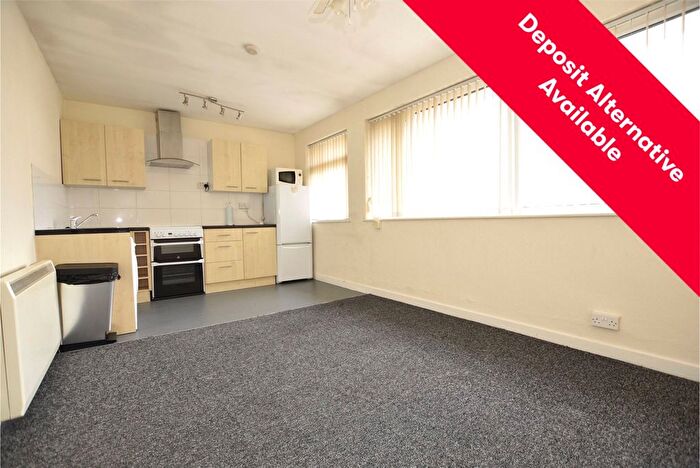 2 Bedroom Flat To Rent In Park Avenue, Winterbourne, Bristol, BS36