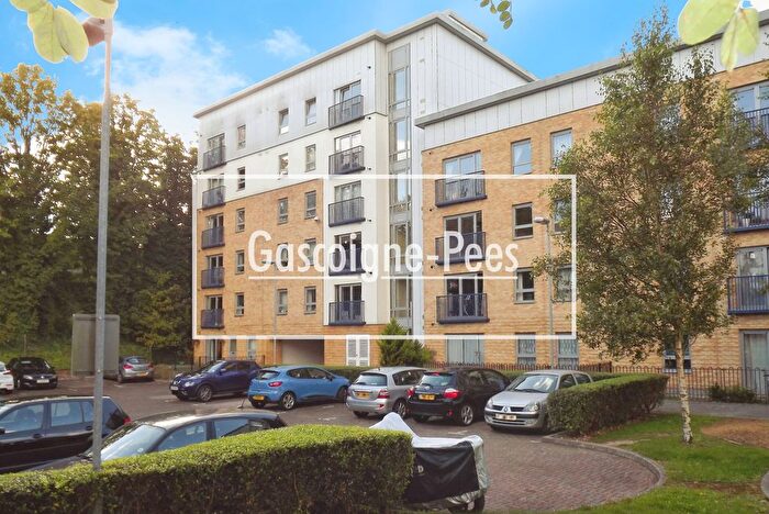 2 Bedroom Flat To Rent In Priestley Road, Basingstoke, RG24