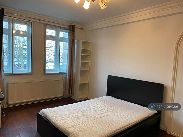 3 Bedroom Flat To Rent In Townshend Court, London, NW8