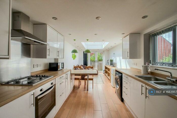 5 Bedroom Terraced House To Rent In Humber Avenue, Coventry, CV1