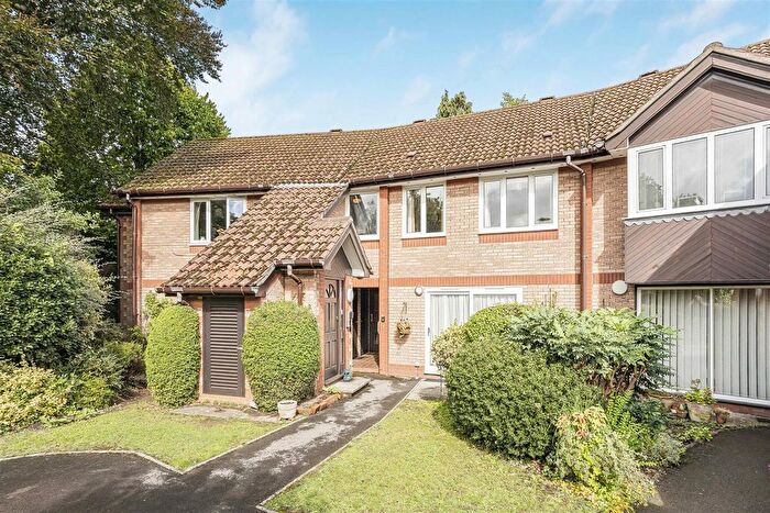 1 Bedroom Property For Sale In Priest Hill, Caversham, Reading, RG4