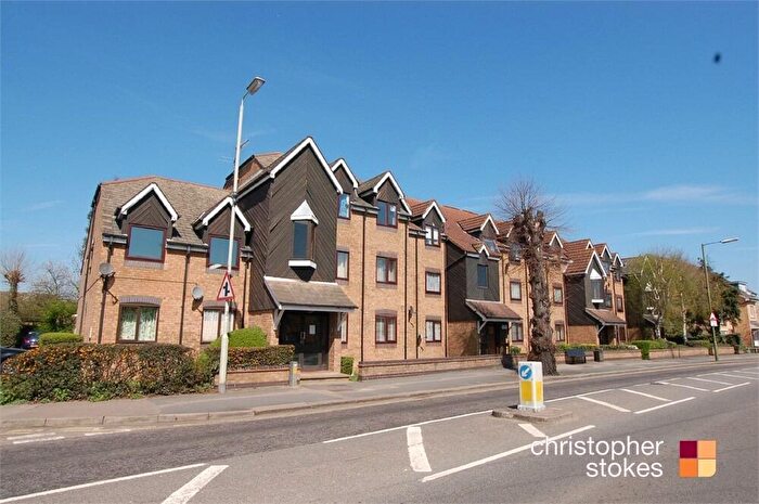 2 Bedroom Apartment To Rent In Percival Court, Windmill Lane, Cheshunt, Hertfordshire, EN8