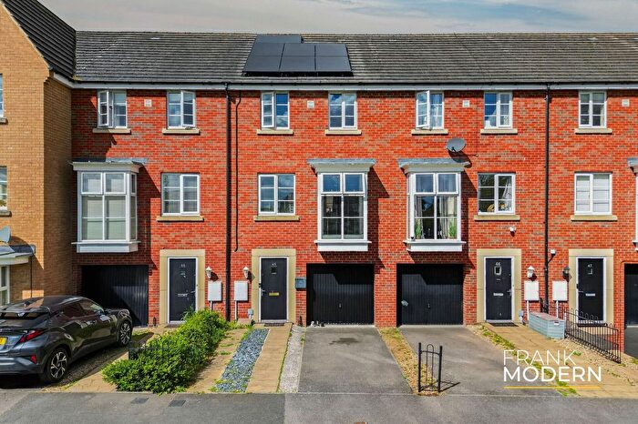 3 Bedroom Terraced House For Sale In Molyneux Square, Hampton Vale, PE7