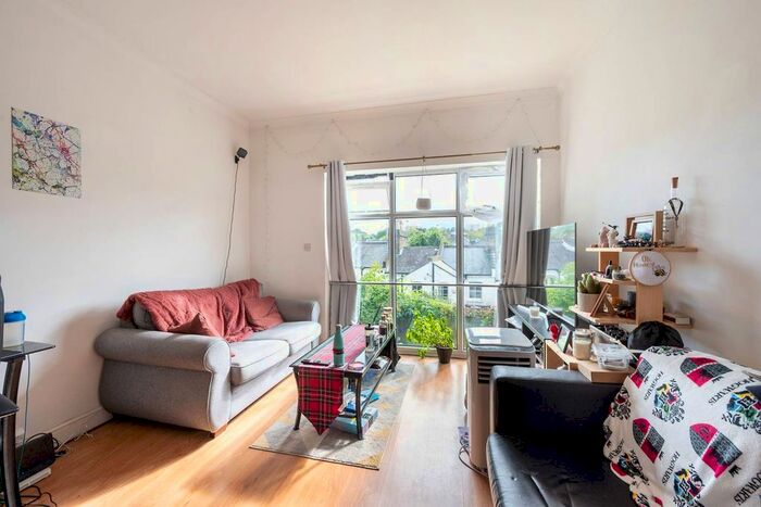 1 Bedroom Flat To Rent In Roehampton High Street, Roehampton, London, SW15