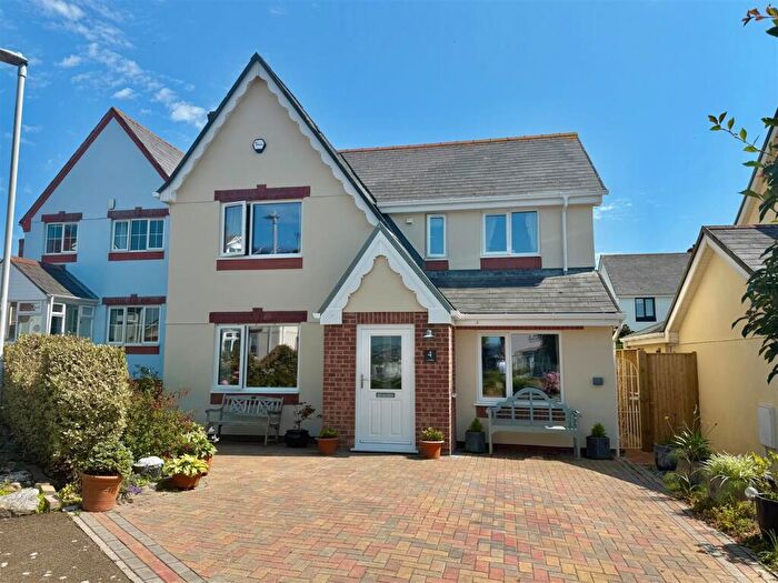 5 Bedroom Detached House For Sale In Mount Batten, Plymouth, PL9