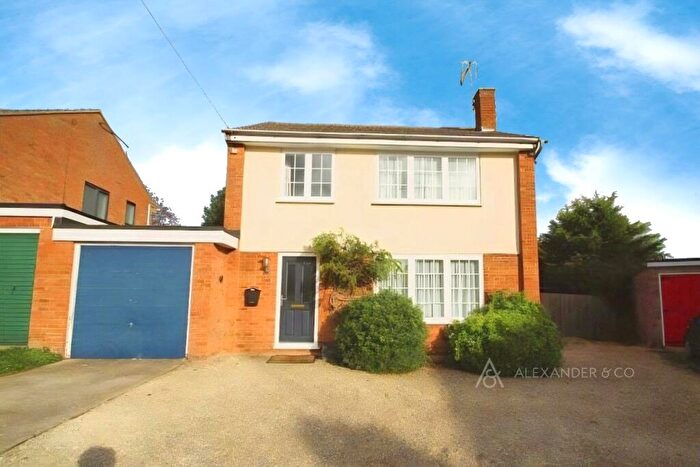 3 Bedroom Detached House To Rent In Manor Park, Maids Moreton, Buckingham, MK18