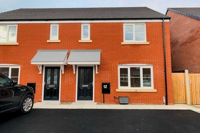 3 Bedroom Property To Rent In Lucerne Avenue, Pershore, WR10