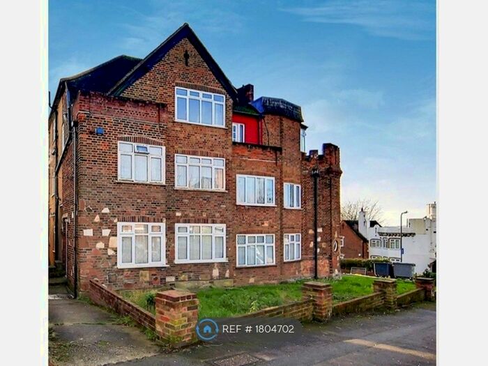 2 Bedroom Maisonette To Rent In Wakemanshill Avenue, London, NW9