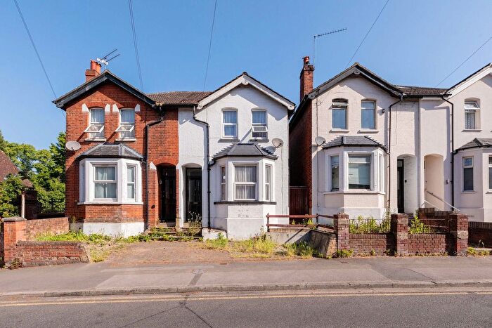 4 Bedroom Semi-Detached House For Sale In Grenfell Road, Maidenhead, SL6