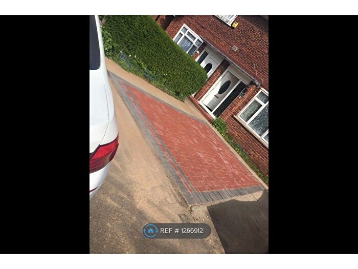 3 Bedroom Terraced House To Rent In Churchill Road, Slough, SL3