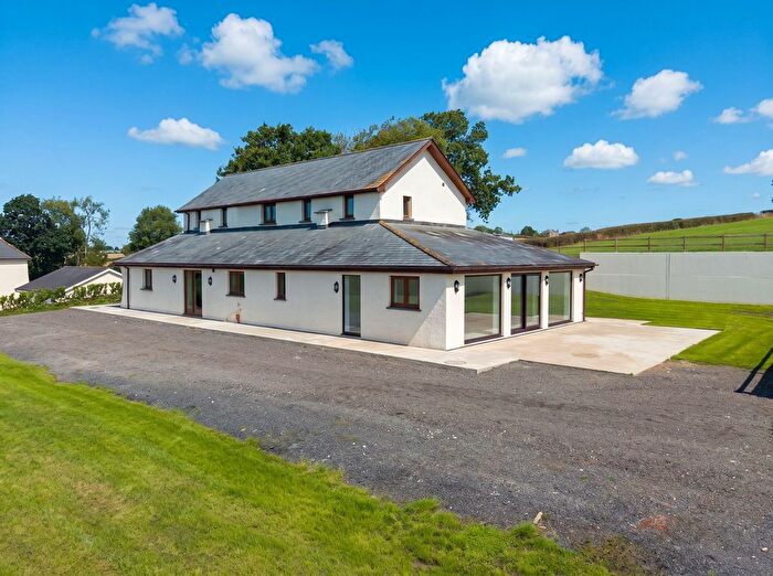 4 Bedroom Detached House For Sale In Coldridge, Crediton, EX17