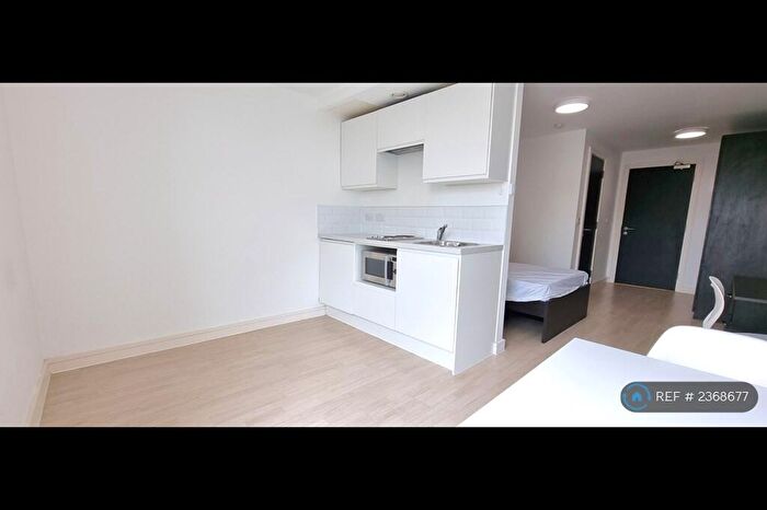 Studio To Rent In Parliament Place, Liverpool, L8