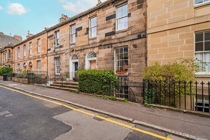 1 Bedroom Flat For Sale In A Sylvan Place, Edinburgh, Marchmont, EH9