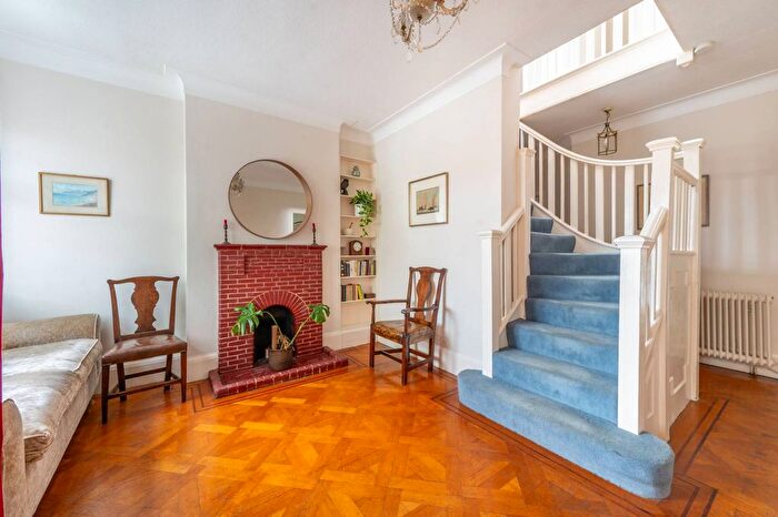 6 Bedroom Property For Sale In Tracey Avenue, Gladstone Park, London, NW2