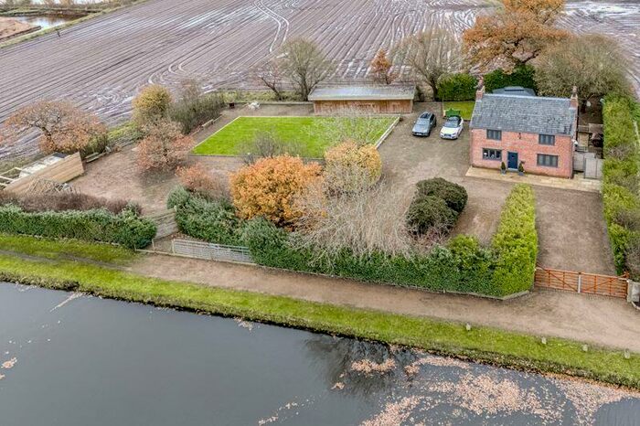 2 Bedroom Detached House For Sale In Mairscough Lane, Downholland, L39