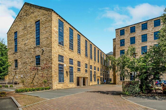 2 Bedroom Apartment To Rent In Firth Street, Huddersfield, HD1