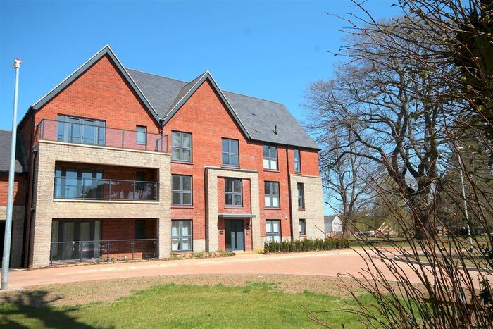 2 Bedroom Flat To Rent In Jenkins Way, Frenchay, Bristol, BS16