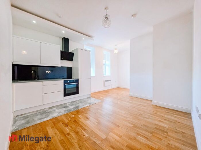 1 Bedroom Flat To Rent In Baxter Avenue, Southend-On-Sea, SS2