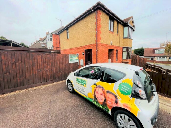 2 Bedroom Apartment To Rent In Parkfield Avenue, Delapre, NN4