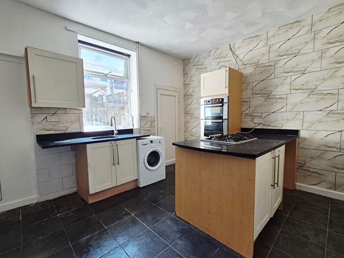 3 Bedroom Property To Rent In Mosley Street, Blackburn, BB2