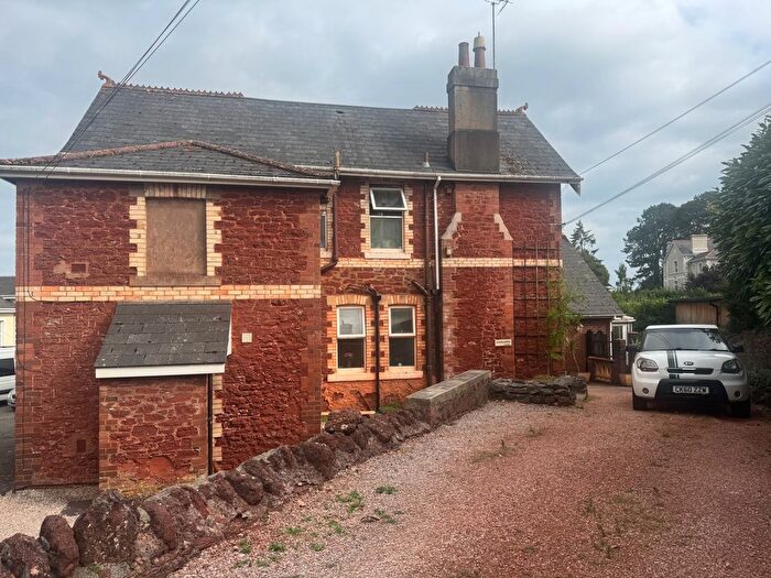 Studio To Rent In Ruckamore Road, TQ2