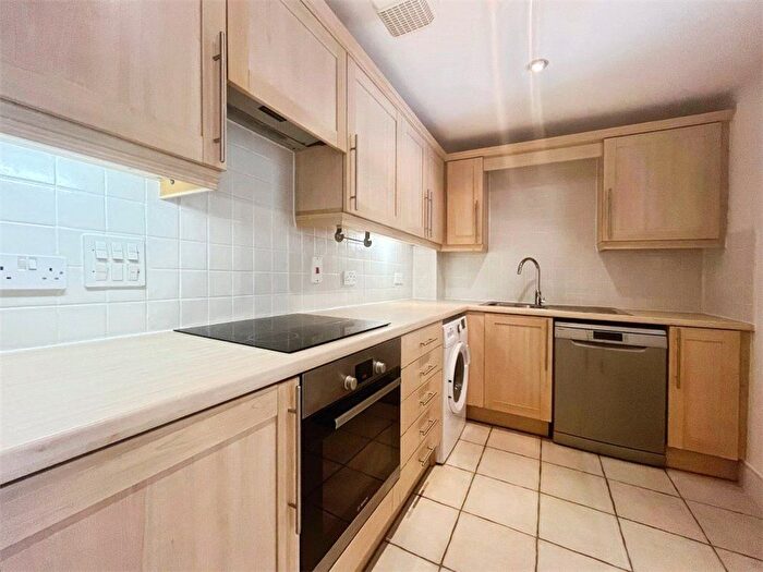 2 Bedroom Flat To Rent In Copse Road, St. Johns, Woking, Surrey, GU21