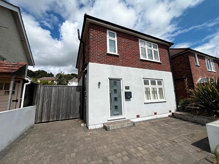 3 Bedroom Detached House To Rent In Queens Road, Parkstone, BH14