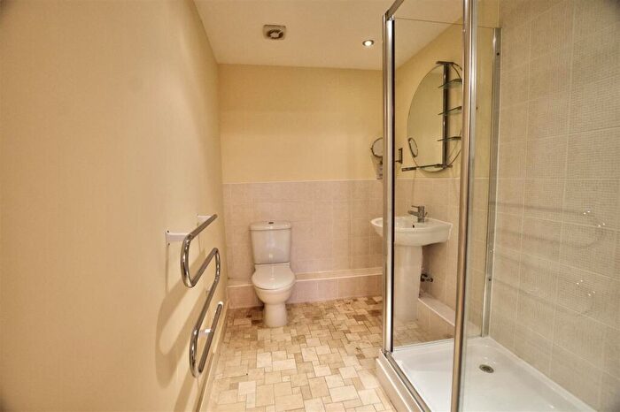 2 Bedroom Apartment To Rent In Blundellsands Road West, Blundellsands, Liverpool, L23