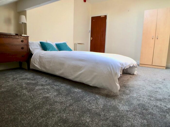 1 Bedroom Flat To Rent In Lucy Avenue, Halton, Leeds, LS15