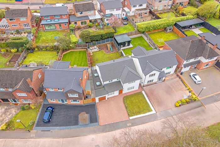 4 Bedroom Detached House For Sale In Shepherds Pool Road, Sutton Coldfield, B75