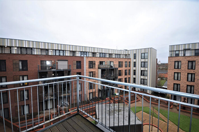 2 Bedroom Flat To Rent In Image Court, RM7