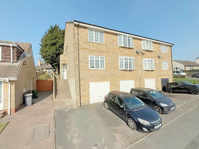 3 Bedroom Flat For Sale In Studley Ave, Low Moor, Bradford, BD6