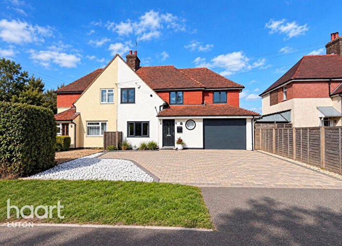 4 Bedroom Semi-Detached House For Sale In Markyate Road, Luton, LU1