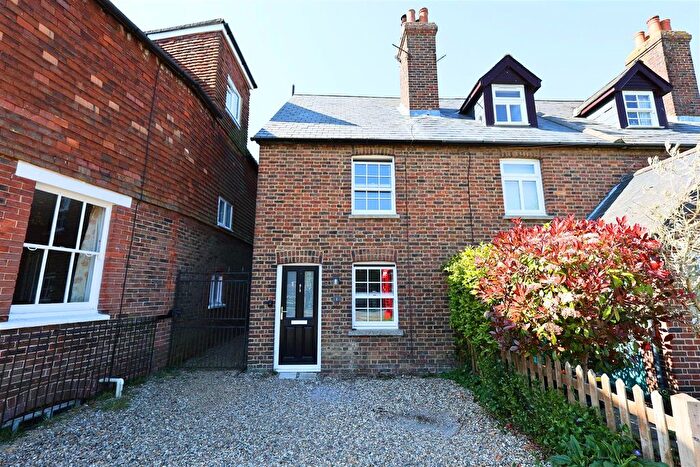 2 Bedroom End Terrace House To Rent In Charcott, Tonbridge, TN11