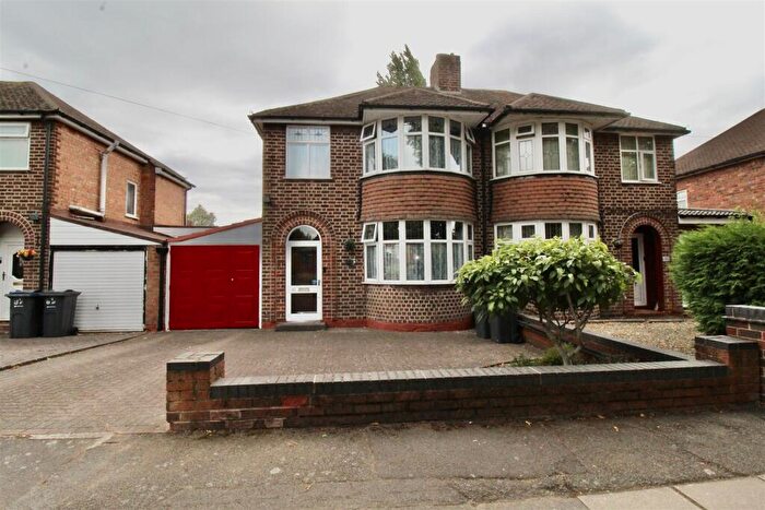3 Bedroom Semi-Detached House For Sale In Heath Way, Hodge Hill, Birmingham, B34