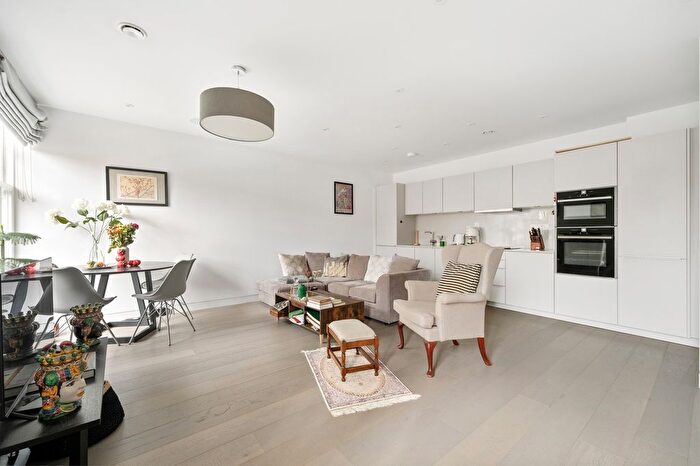 1 Bedroom Flat To Rent In Heath Drive, London, NW3