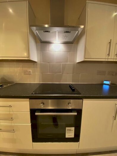 2 Bedroom Flat To Rent In Church Street, Ebbw Vale, NP23