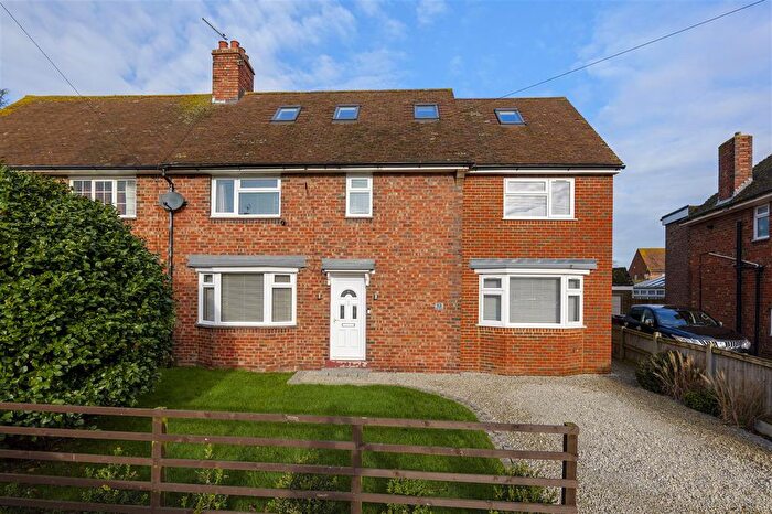 5 Bedroom Semi-Detached House For Sale In Ash Crescent, Hersden, Canterbury, CT3