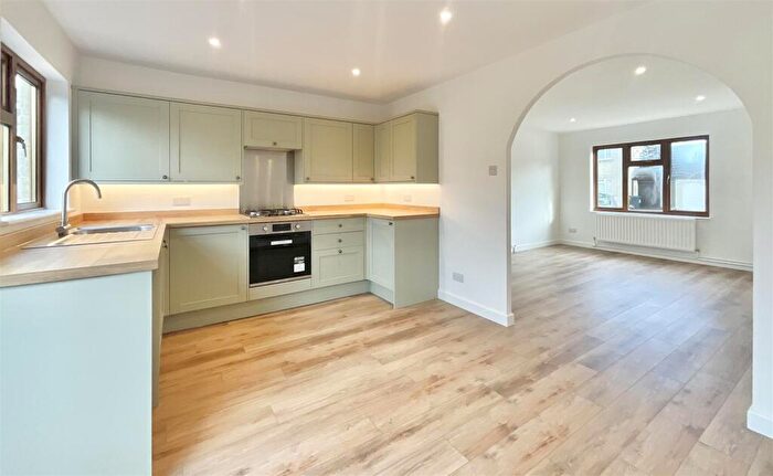 3 Bedroom Terraced House For Sale In Cirencester, GL7