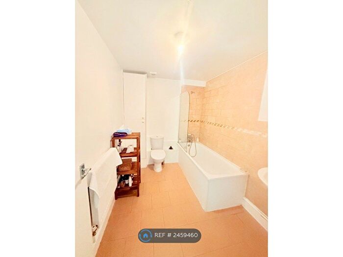 1 Bedroom Flat To Rent In Charlton Church Lne, London, SE7