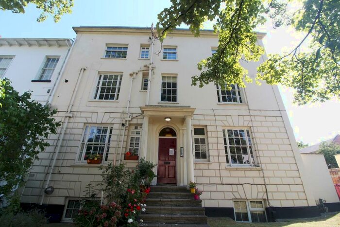 2 Bedroom Apartment To Rent In Castle Hill, Reading, RG1