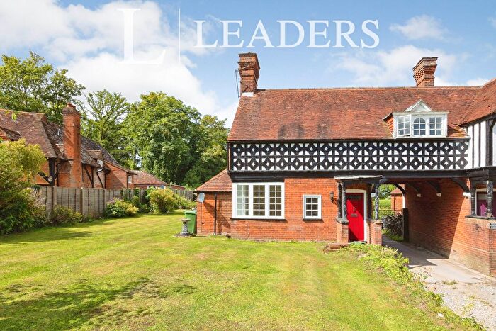 3 Bedroom End Of Terrace House To Rent In The Street, West Clandon, GU4