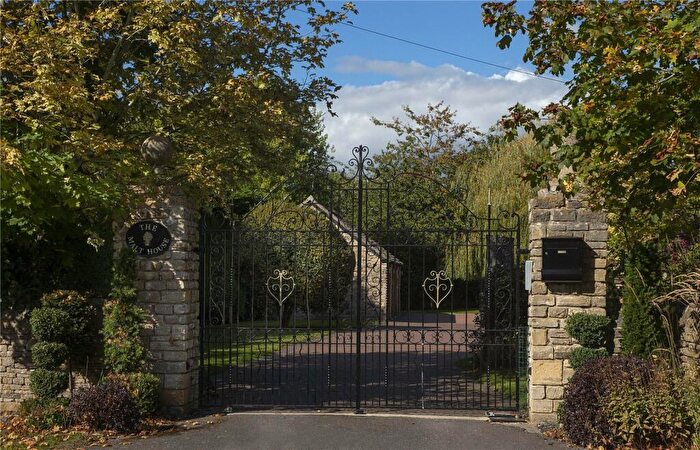 5 Bedroom Detached House For Sale In Millwood End, Long Hanborough, Witney, Oxfordshire, OX29
