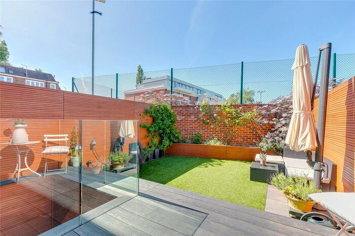 3 Bedroom Terraced House To Rent In Hurlingham Business Park, Sulivan Road, London, SW6