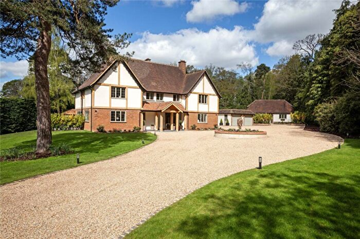 8 Bedroom Detached House To Rent In Compton Way, Farnham, Surrey, GU10
